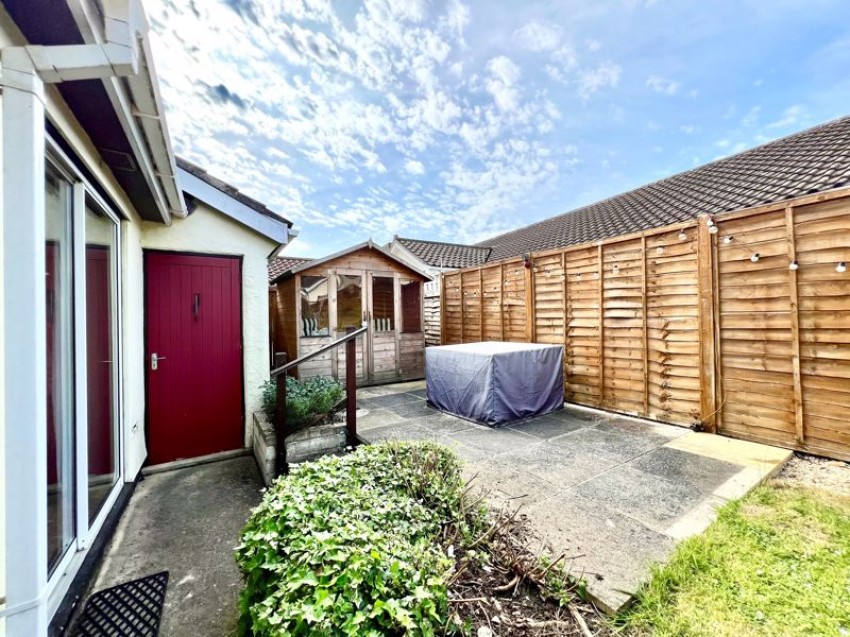 Images for Long Barrow Road, Calne