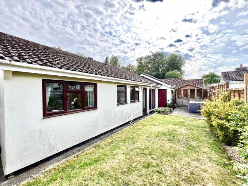 Images for Long Barrow Road, Calne