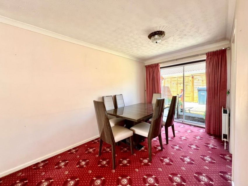 Images for Long Barrow Road, Calne