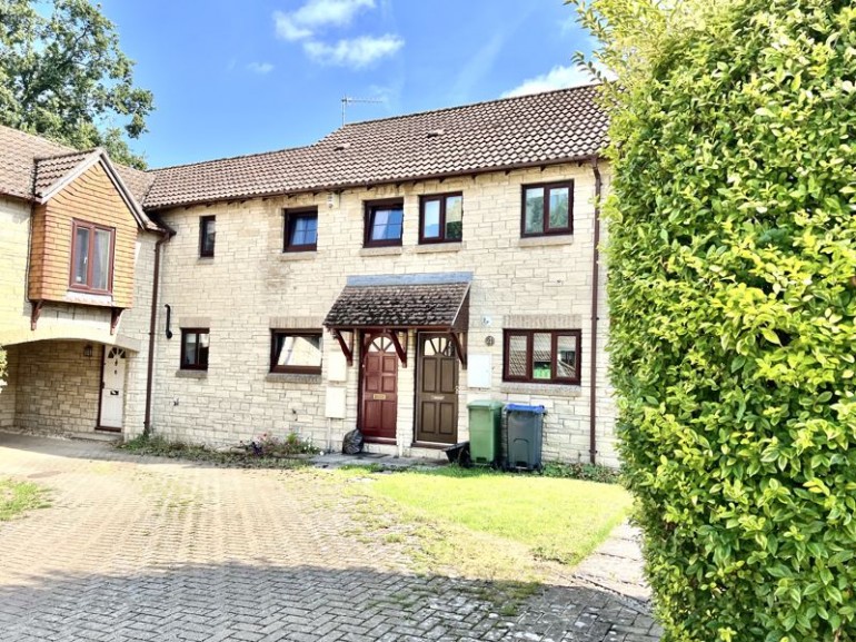 Hazel Grove, Calne