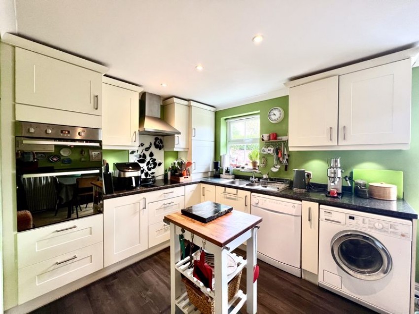 Images for Saddle Back Close, Calne