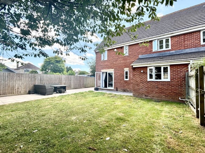 Images for Kestrel Close, Calne