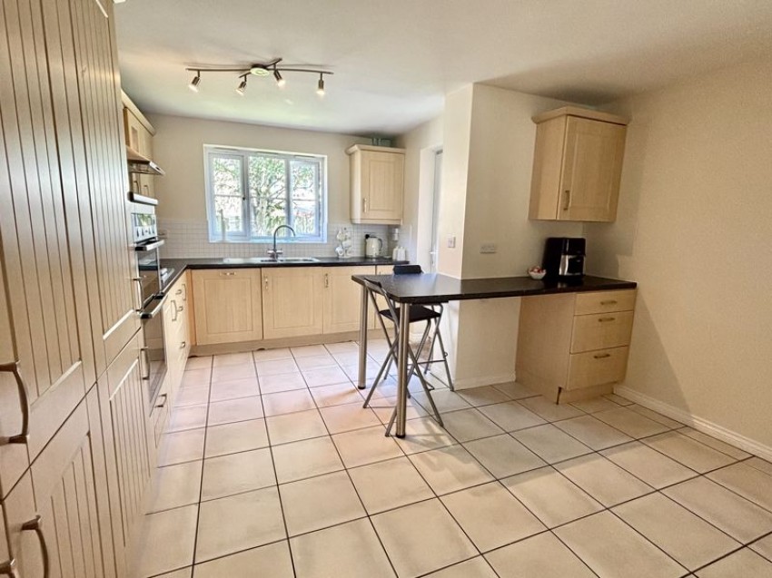 Images for Kestrel Close, Calne