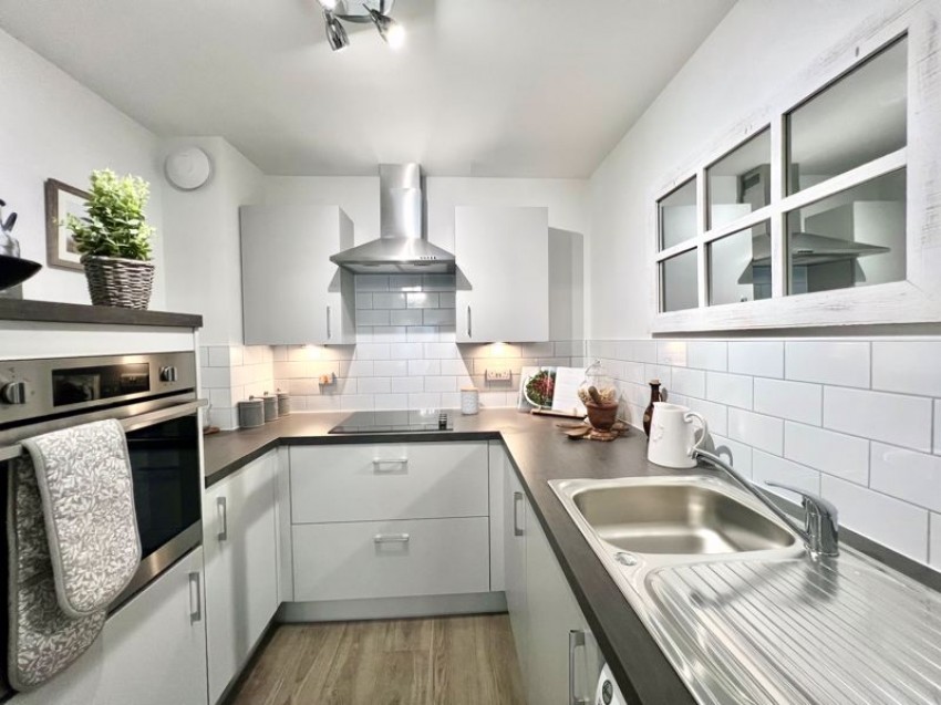 Images for Orchard Lodge, Calne