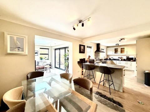 View Full Details for Fynamore Gardens, Calne