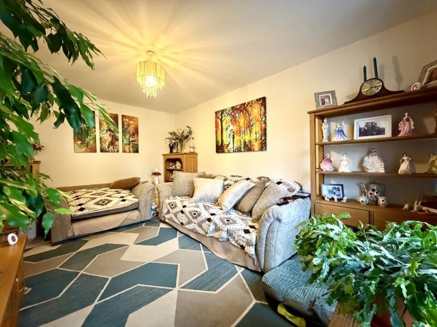 Images for Beacon Drive, Calne