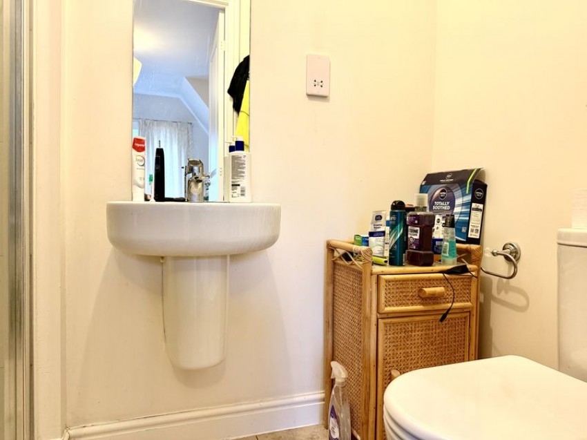 Images for Beacon Drive, Calne