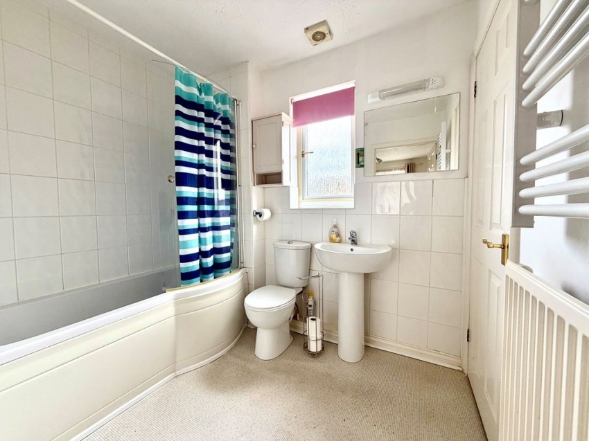 Images for Honeysuckle Close, Calne