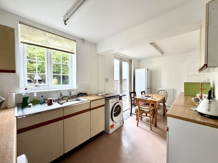 Images for Bryans Close Road, Calne