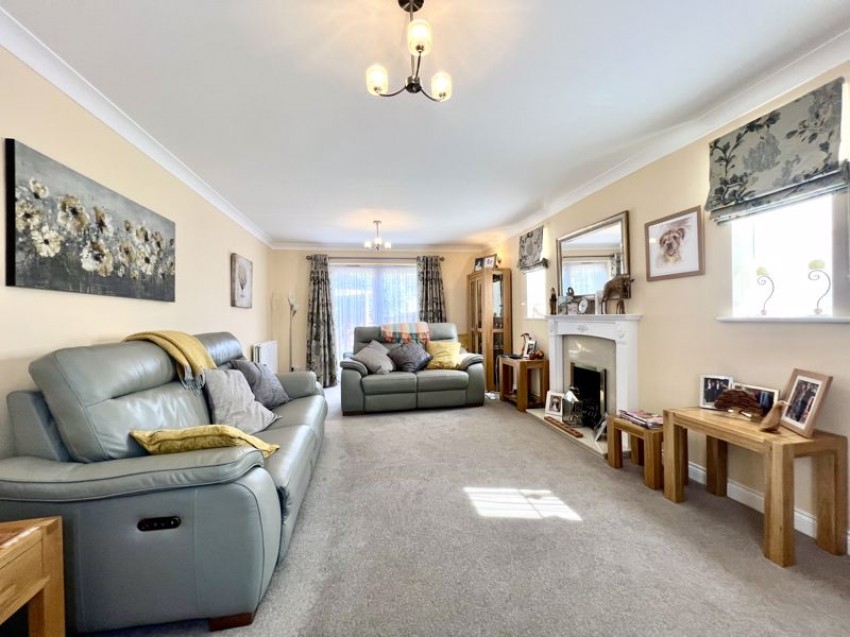 Images for Springfield Drive, Calne